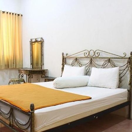 Ruang Tidur At Dpalma Bogor Hotel Bagian luar foto